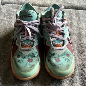 Nike Lebron 18 Low Floral Basketball Limited Edition CV7562-400